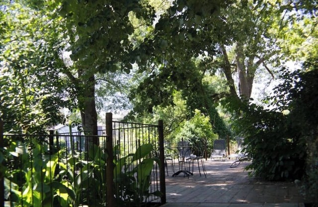 Riverside Gite