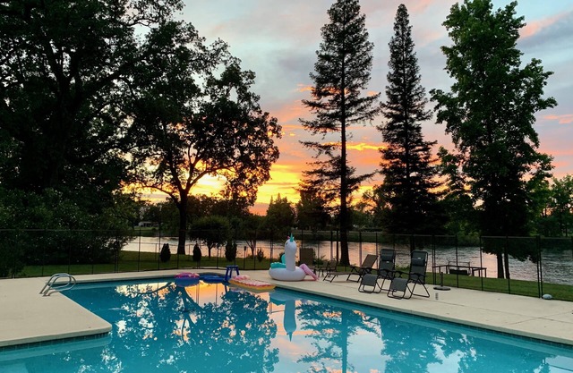 Riverside Home + Cottage - Exclusive Private Pool & Hot Tub - Sleeps 12