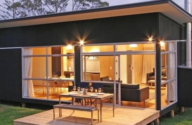 Riverside Matakana luxury apartment style bach