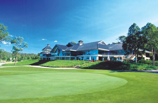 Riverside Oaks Golf Resort