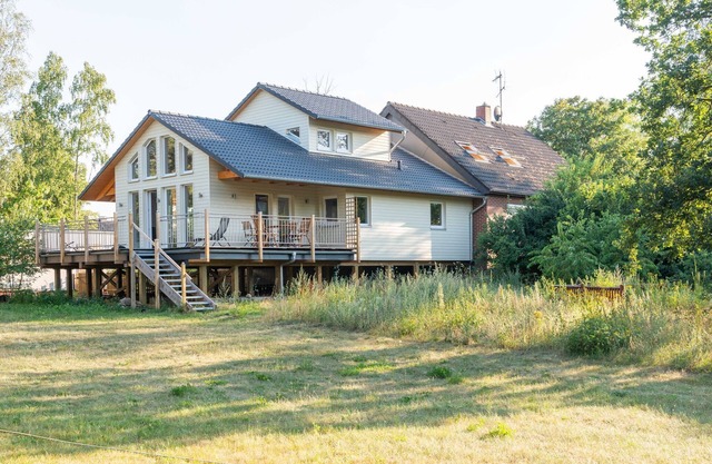 Riverside Stay in Sudwinsen