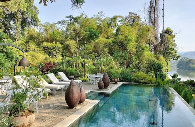 Riverside Two Bedroom Nature Retreat