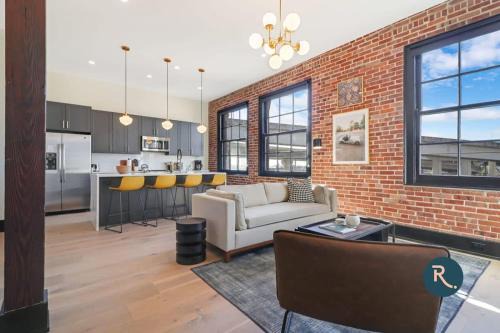 Roami at The Lola Near Bourbon St 3BR #51