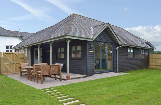Robin Cottage - UKC3436