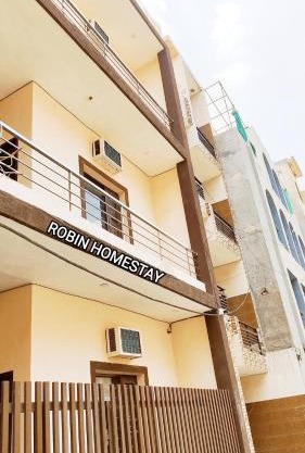 ROBIN HOMESTAY - In Budget and Comfortable Stay