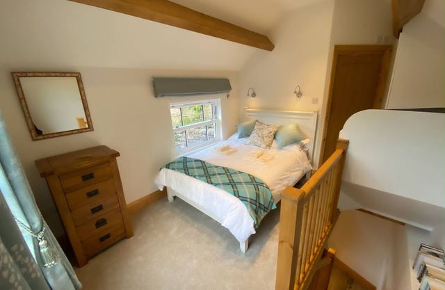 Robin Hood Tower cottage