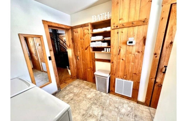 Rochambeau Lodge