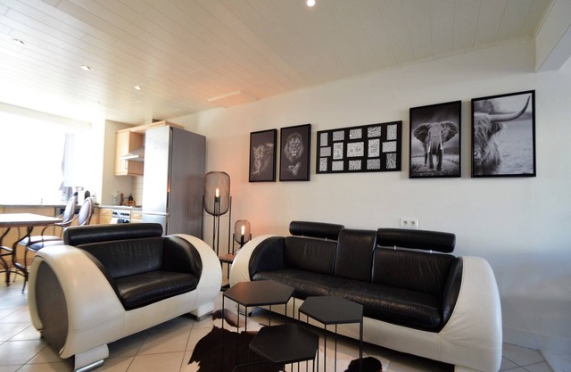 Rochehaut Hideaway with Tub