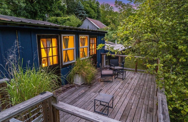 Rockwell Ridge: Chestnut Suite with Lux Bathroom