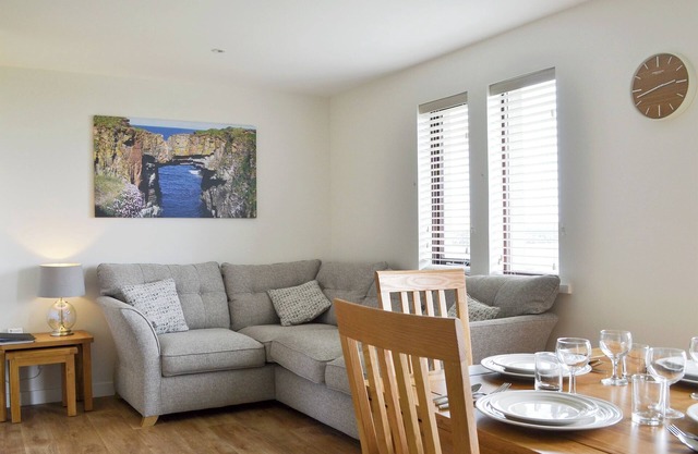 Rockworks Chalets No.2 - UK7041