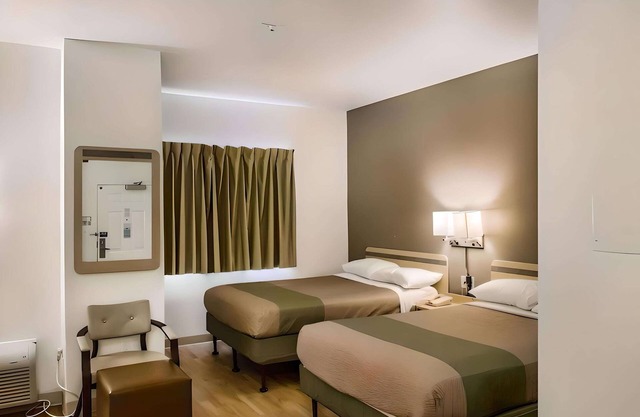 Rodeway Inn Fishers Indianapolis