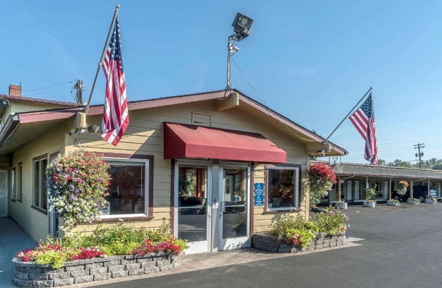 Rodeway Inn Medford South I-5