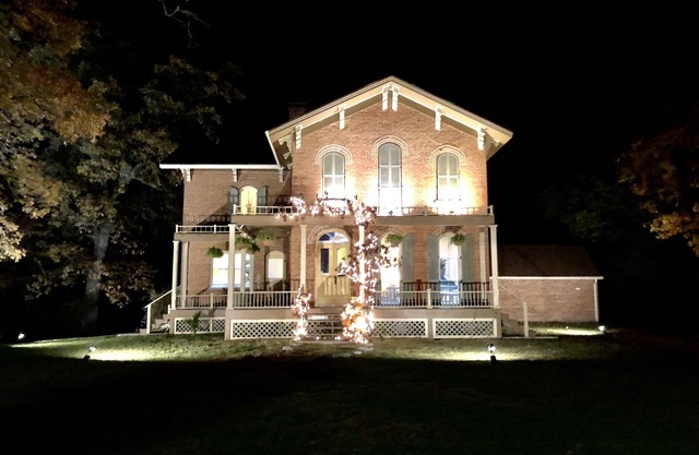 Roff Home: Award-Winning 1868 Victorian Italianate Villa