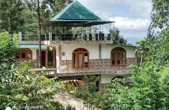 Rohana Estate Lodging & Camping
