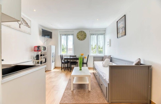 Rollin, appartement 3 personnes avec Netflix au calme !