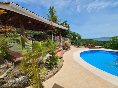 Roma del mar - Vila s bazénem a krásným výhledem na moře