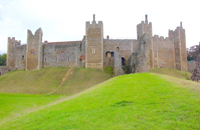 Romantic* Castle on the Hill Cottage *Framlingham