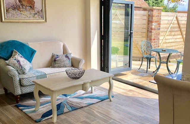 Romantic escape, stunning Barn conversion on the Yorkshire Wolds Way, York