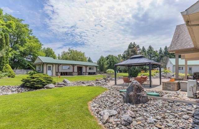 Romantic & Luxurious 2-bedroom Guest House