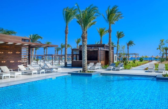 Romantic Seaside Room with Balcony Overlooking the Red Sea - with Breakfast