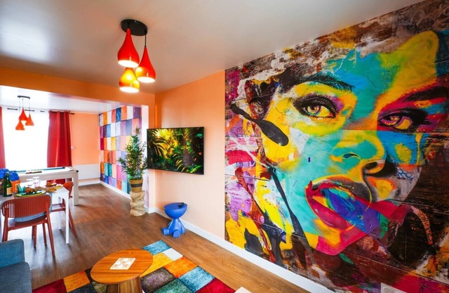 Romantic Suite Bretagne Sud Balneo, Games&Cinema