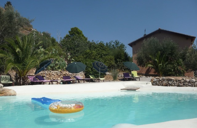 Romantic suite in VIlla Paladino Solunto with amazing pool, garden and view