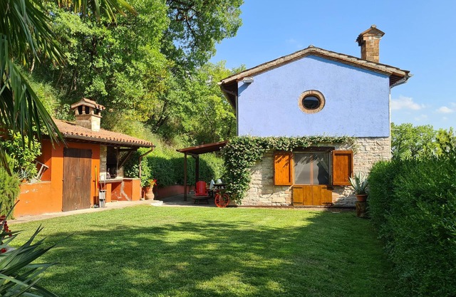 Romantic Villa La Chiesetta with private pool ideal for couples and families