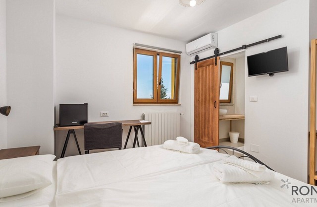 Rona Mea Vista room 4