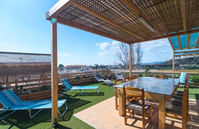 Roofgarden home w jacuzzi