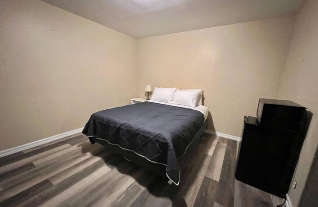 Room 29 - Standard Queen - Sleeps 2 - Harper Motel