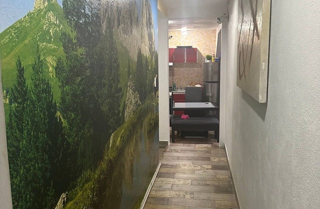 "Room 4" Private bathroom