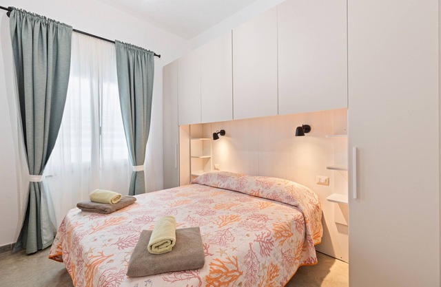 Room '40°Parallelo - Economy 5' with Shared Garden, Wi-Fi and Air Conditioning