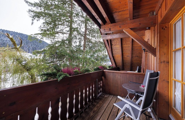 Room '6' with Mountain View, Shared Terrace and Wi-Fi