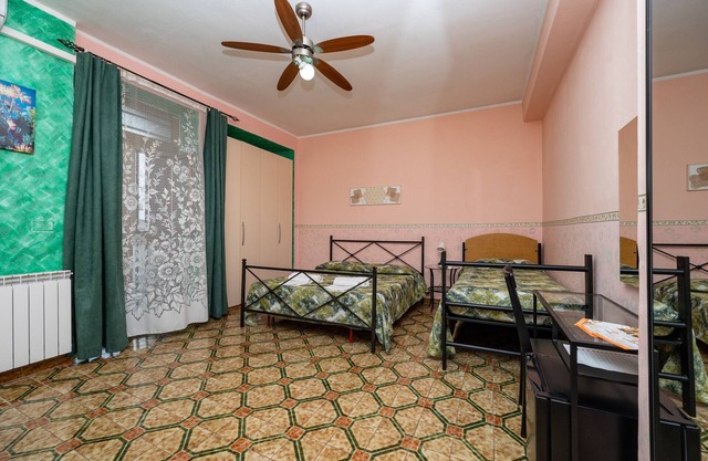 Room 'Appartamento 1 - Stanza 13' with Shared Terrace, Wi-Fi and Air Conditioning
