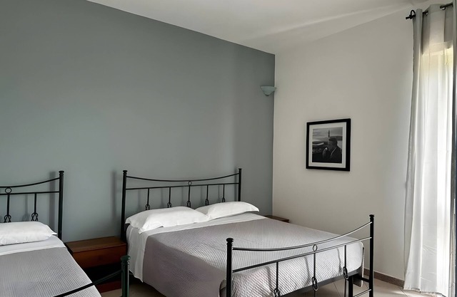 Room 'Camelia 1' with Shared Terrace, Wi-Fi and Air Conditioning