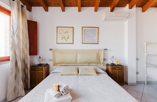 Room 'Camera 3' with Shared Terrace, Wi-Fi and Air Conditioning