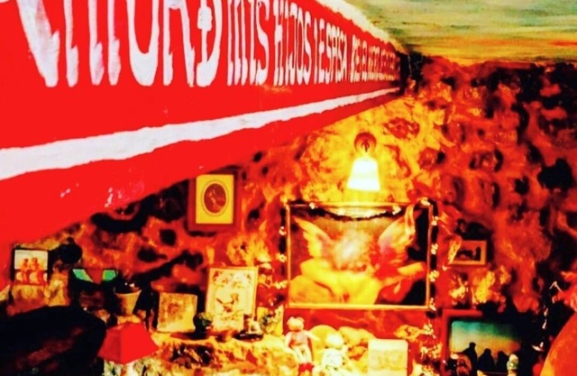 Room in a beautiful rural house from the 17th century in Cuenca.