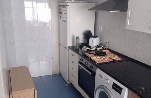 ROOM IN THE CENTER
