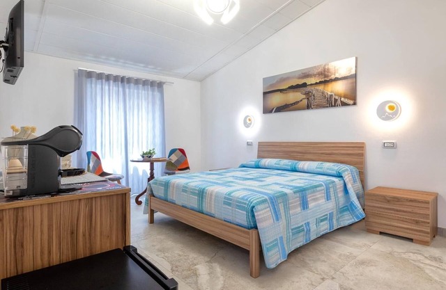 Room 'Mirto' with Sea View, Wi-Fi and Air Conditioning
