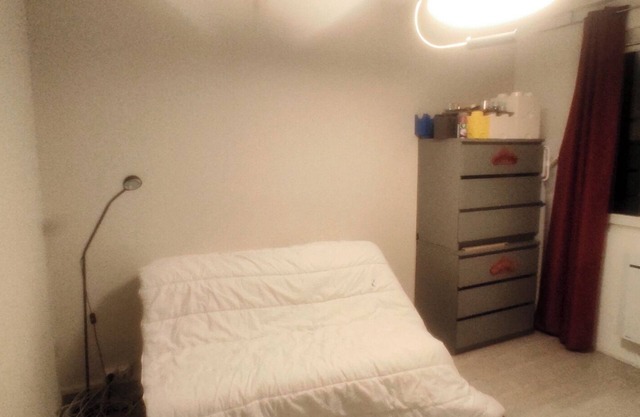 Room on the ski route, close to the town center, in a quiet location