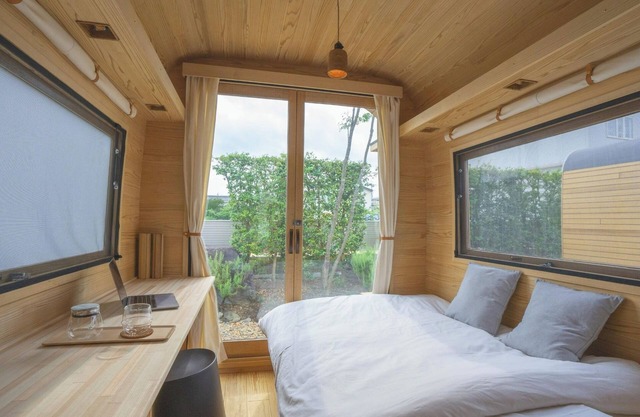 Room only 3 night or more plan Wooden trailerstyle tiny house lodging bedding bed /Utsunomiya Tochigi