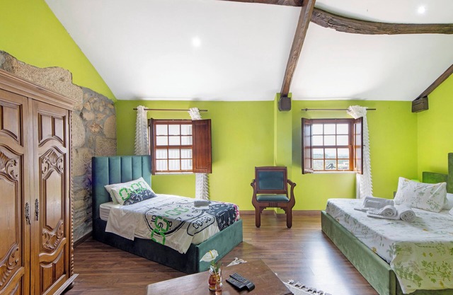 Room 'Quarto 3 - Gojim Casa Rural' with Mountain View, Wi-Fi and Air Conditioning