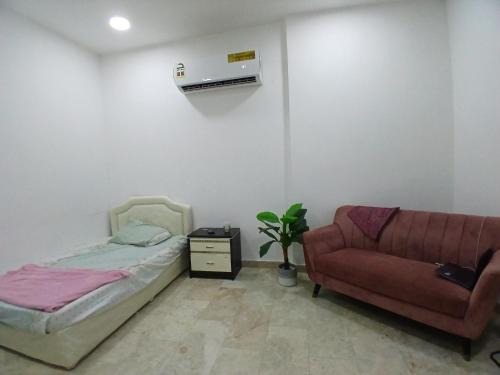 Room with private bathroom in a flat