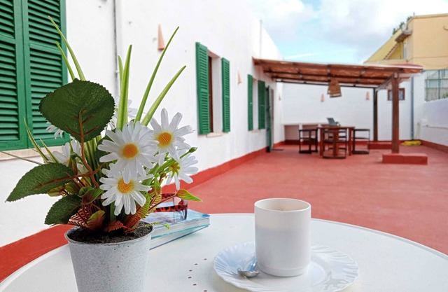 Room with shared bathroom in a 3 bedroom house.