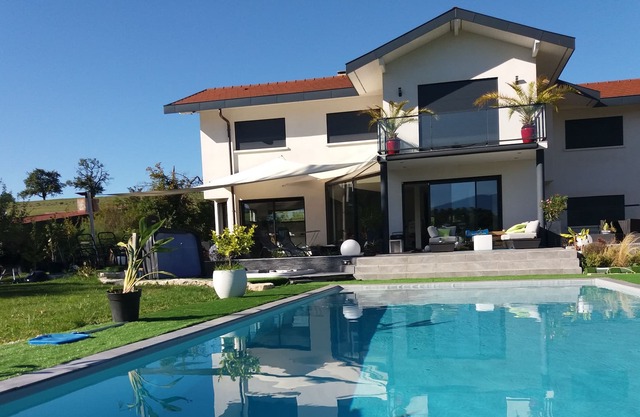 Rooms, Fillinges, Heated swimming pool, Spa, 10 people, airHockey, billiards, bbq