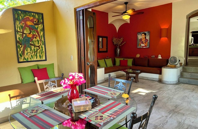 Roomy Condo w/2 Pools/Madera Area/NO Car Needed to Beaches,Rstrnts & Shops/HSI50