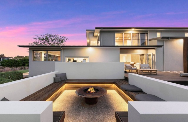 ROSALIE ESTATE - THE VINTAGE HOLIDAY HOUSES