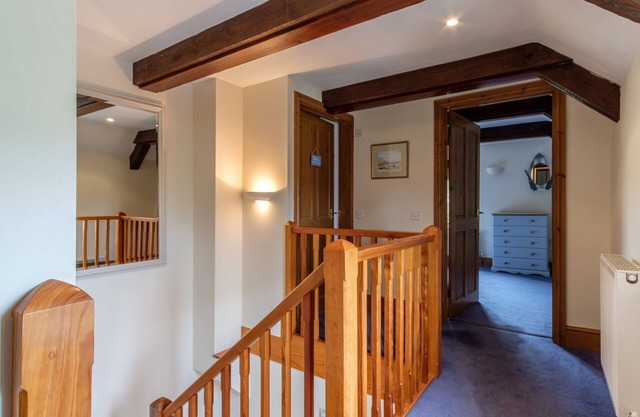 Rose Cottage - Farm Cottage with Aga & Contryside views