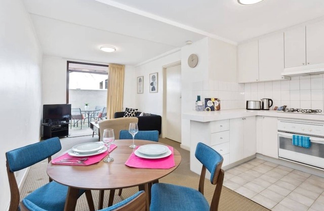 Rosy Cosy Apartment*1BR*South Perth*Angelo St*Executive*