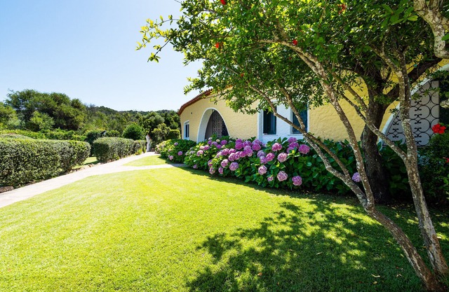 Rotonda Cottage 33 - modern flat with pool in Baja Sardinia